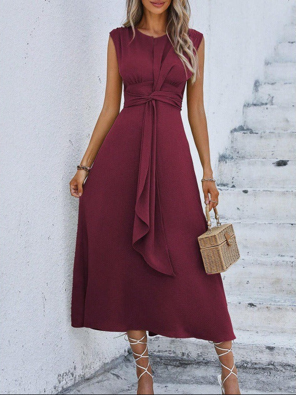 Eva | Sleeveless elegant dress with adjustable belt