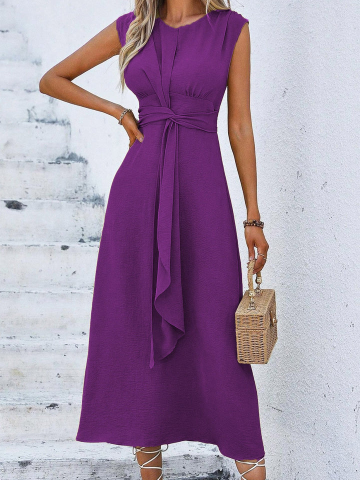 Eva | Sleeveless elegant dress with adjustable belt