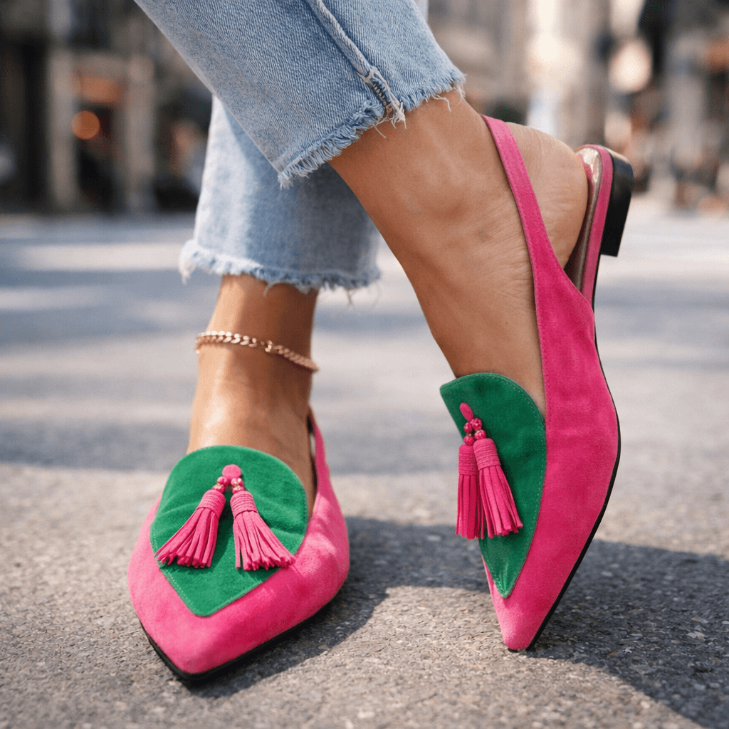 Lorena Sandals con Tiras y Borlas