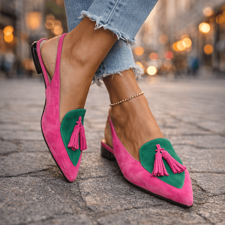Lorena Sandals con Tiras y Borlas