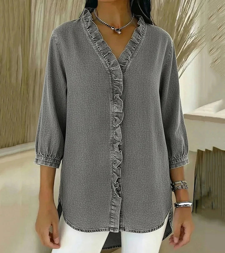 Lucía | Blusa vaquera fluida con escote en V