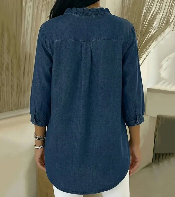 Lucía | Blusa vaquera fluida con escote en V