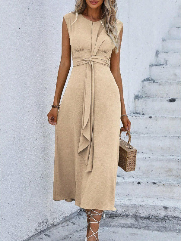 Eva | Sleeveless elegant dress with adjustable belt